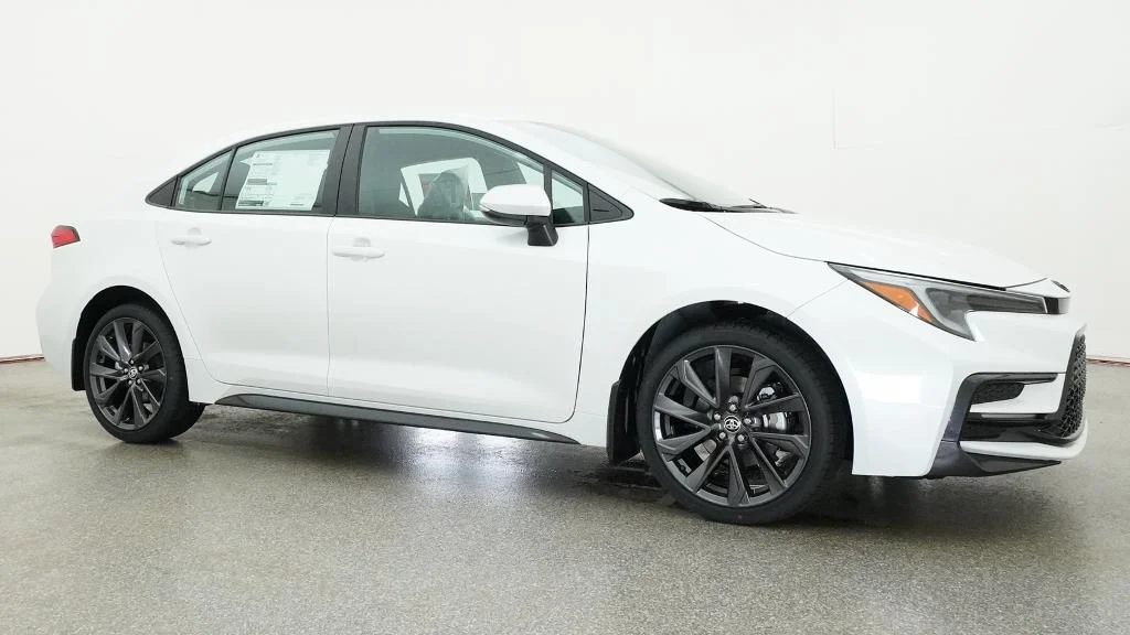 New 2026 Wind Chill Pearl Toyota SE image 11