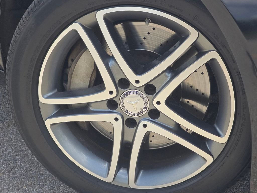 Used 2016 Black Mercedes-Benz S 550 image 10