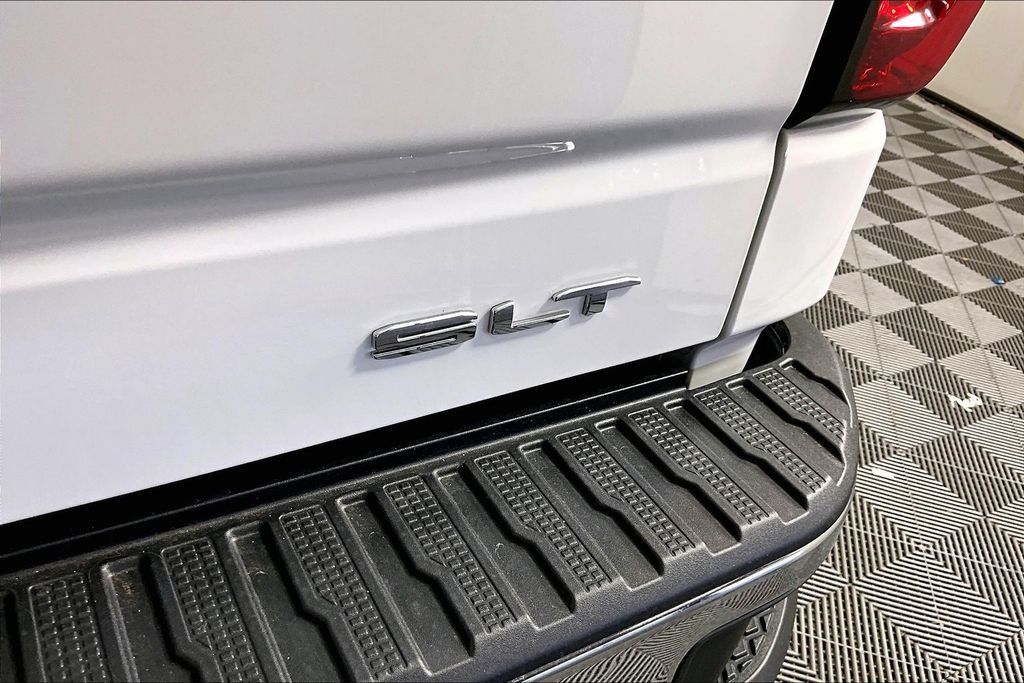 Used 2026 White GMC SLT image 24