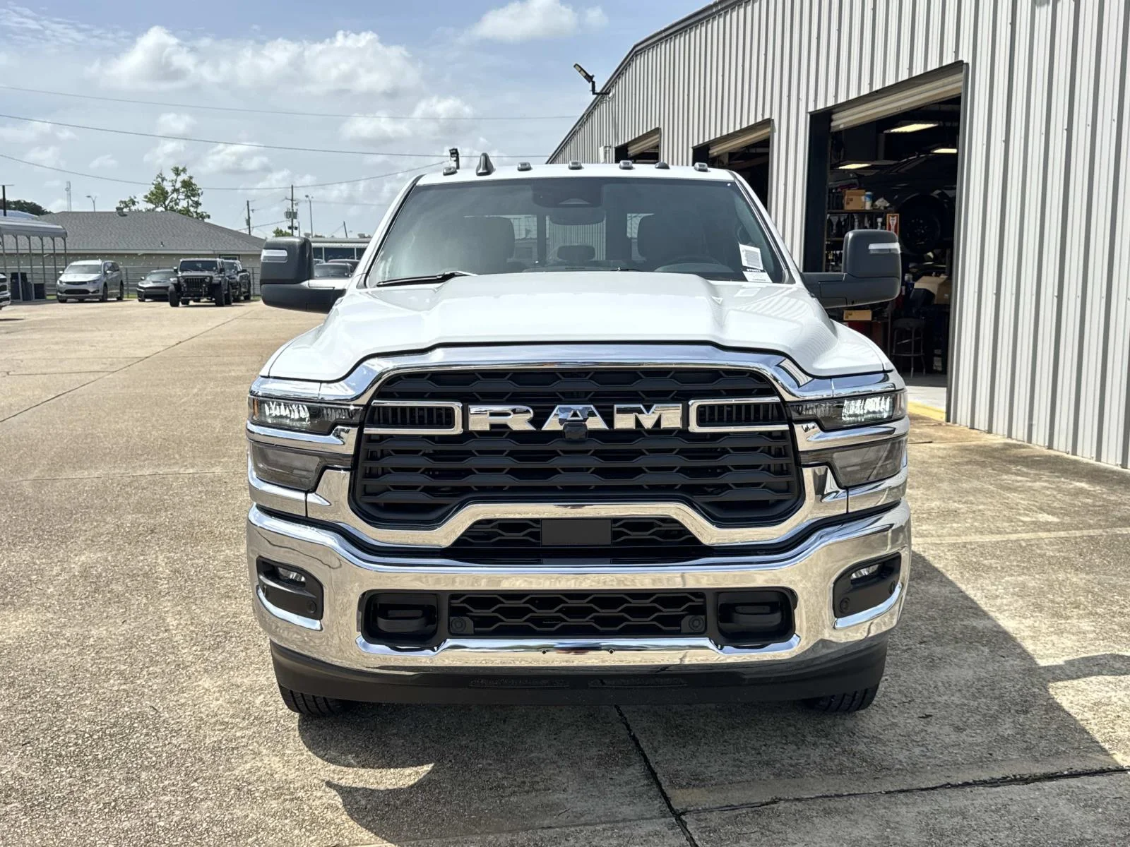 New 2026 Bright White Clear-Coat Exterior Paint RAM Tradesman image 2