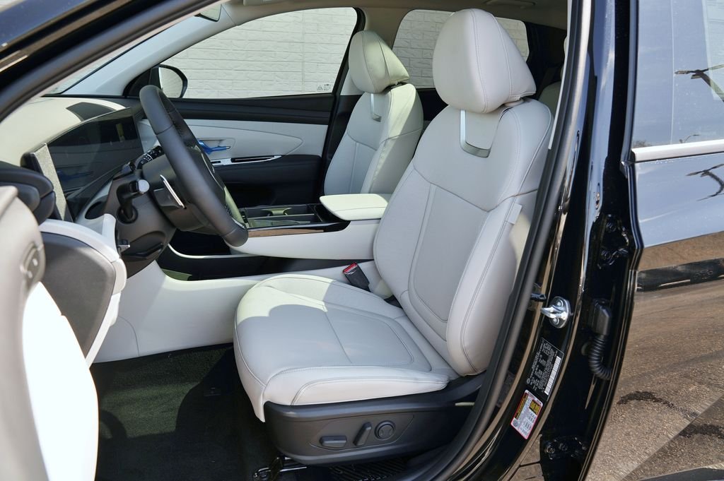 New 2026 Phantom Black Hyundai Limited image 38