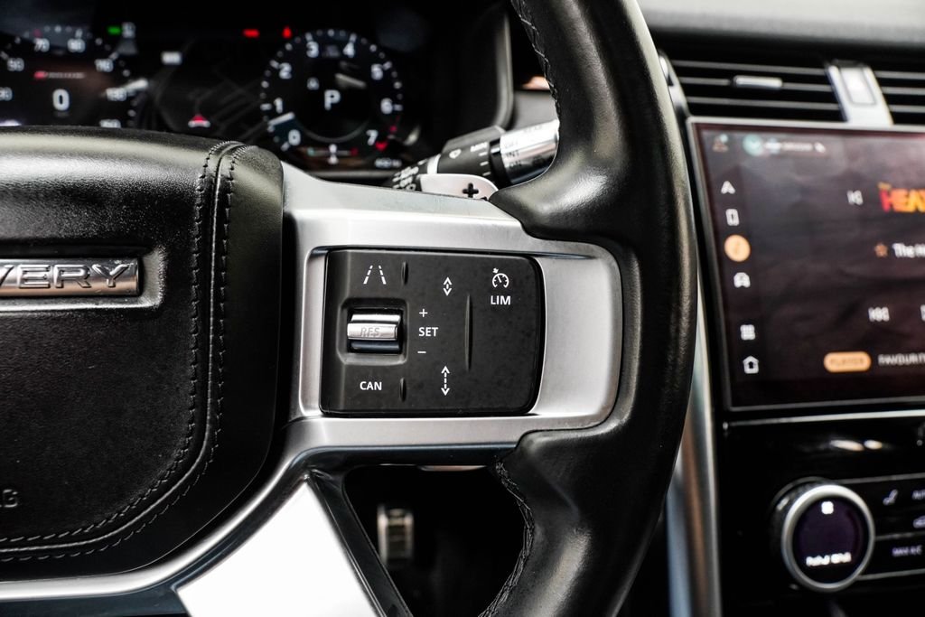Used 2022 Black Land Rover HSE R-Dynamic image 40
