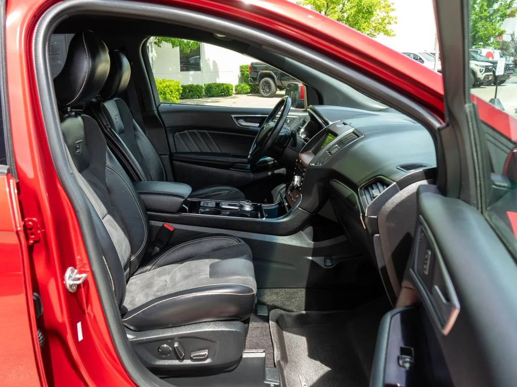 Used 2019 Red Ford ST image 10