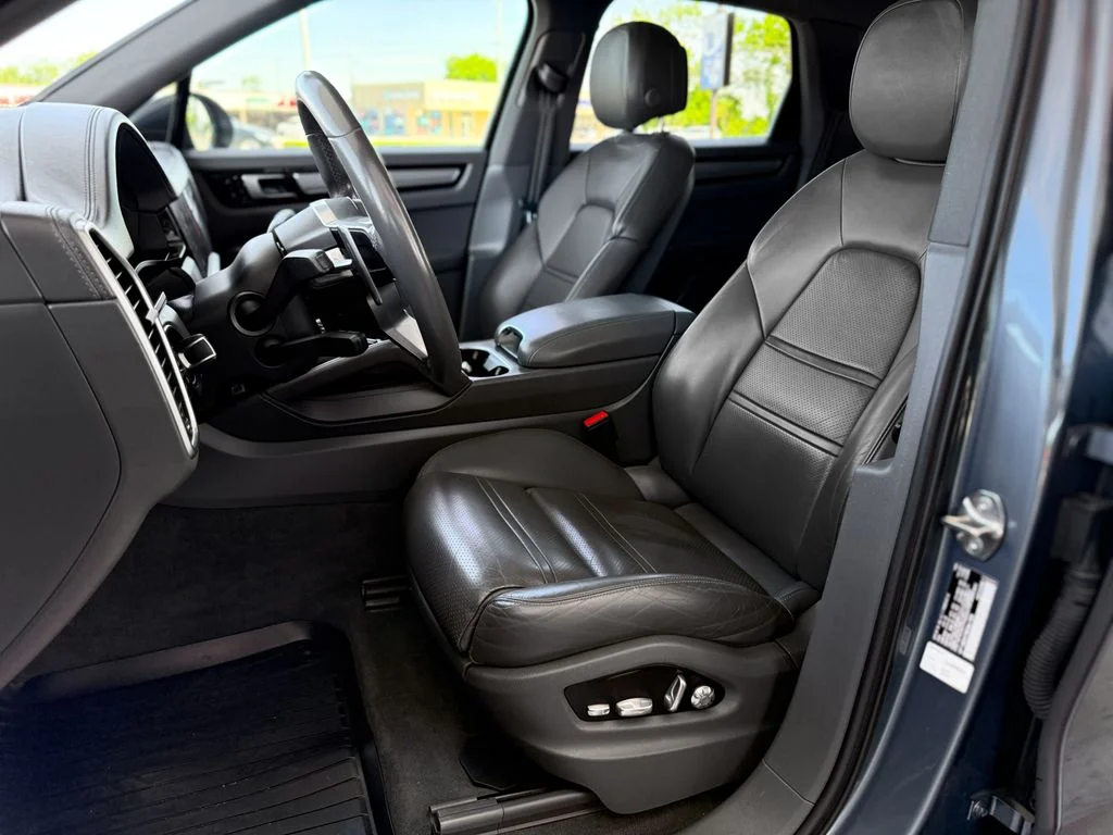 Used 2019 Blue Porsche S image 14