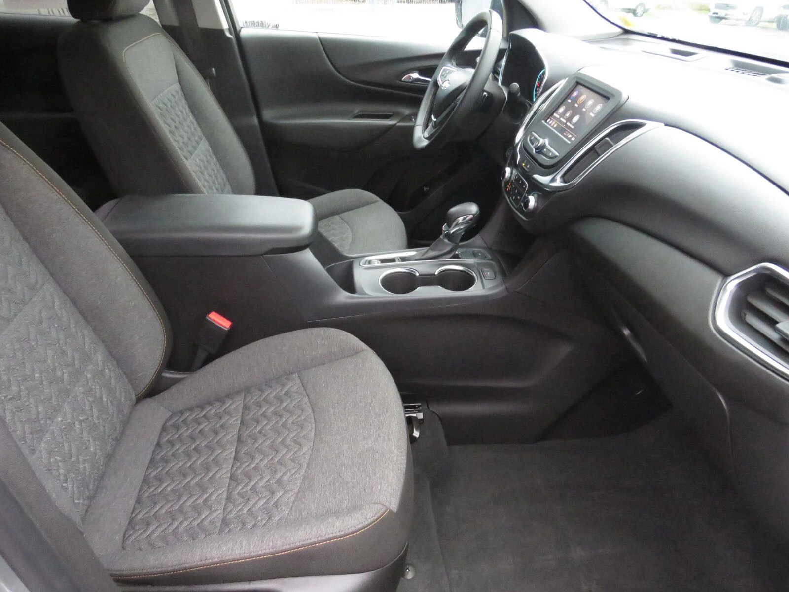 Used 2024 Sterling Gray Metallic Chevrolet LT image 18
