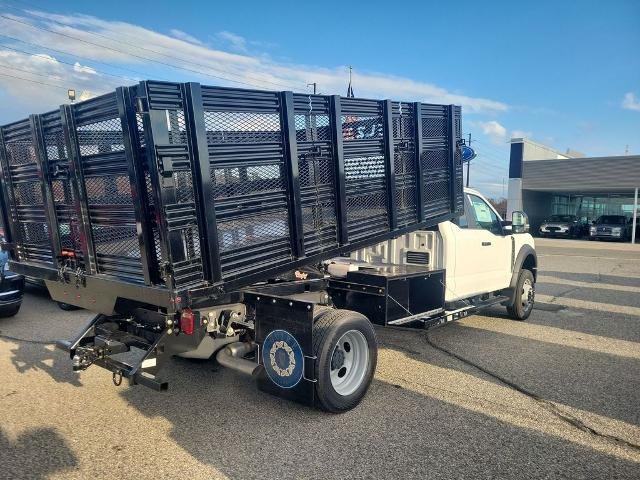 2025 Ford F-450 Super Duty Chassis Cab XL - Photo 28