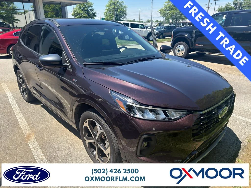 2023 Ford Escape ST-Line Select AWD 2.0L's photo