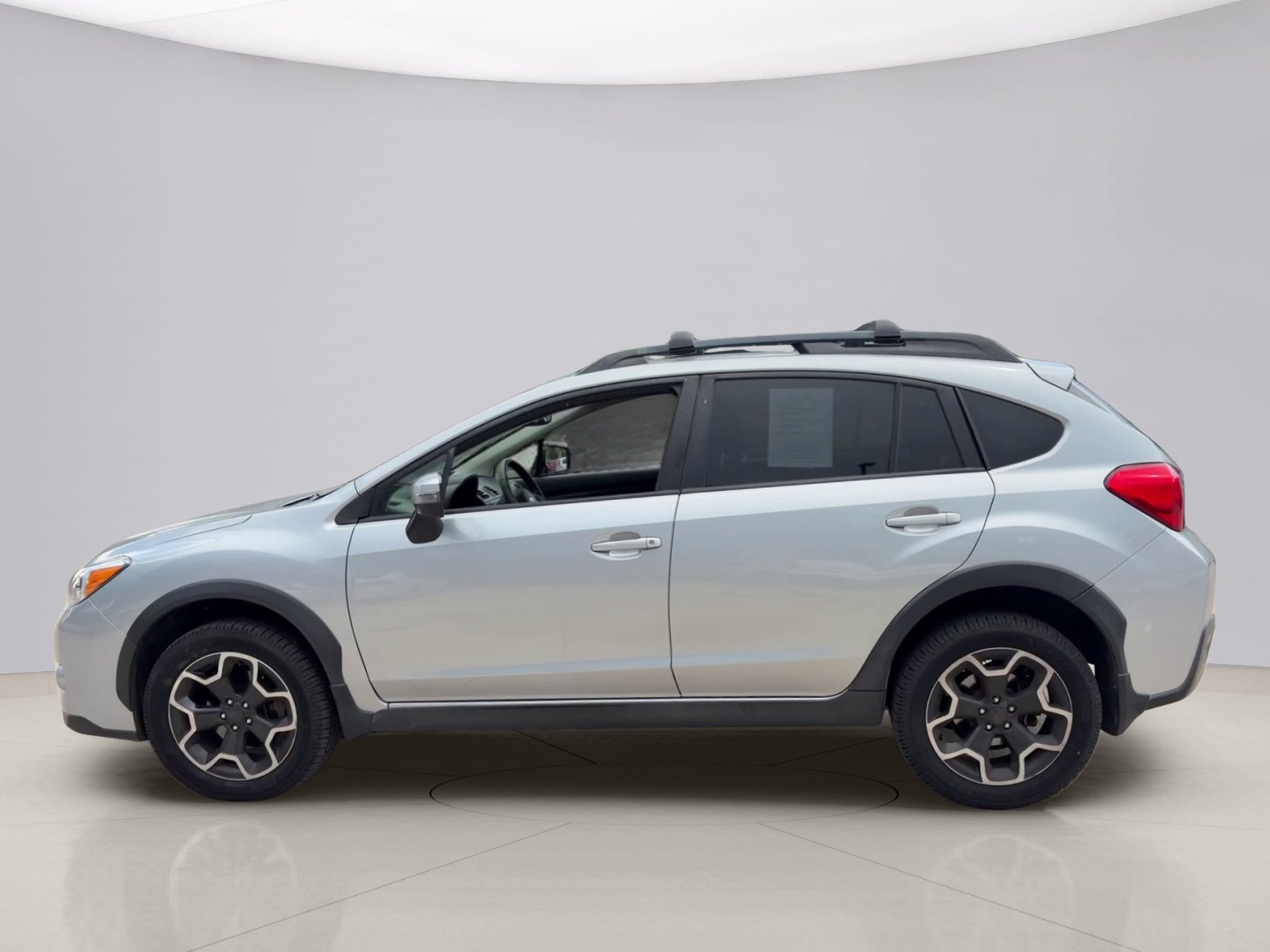 Used 2015 Silver Subaru LIMITED image 2