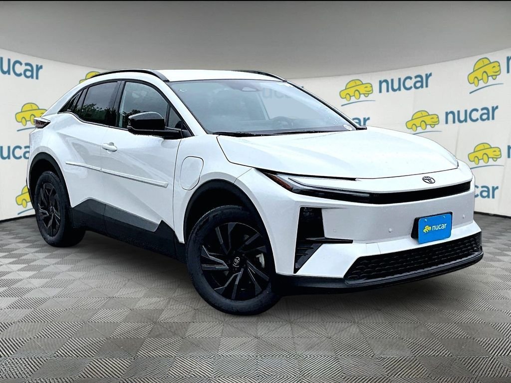New 2026 Wind Chill Pearl Toyota SE image 1