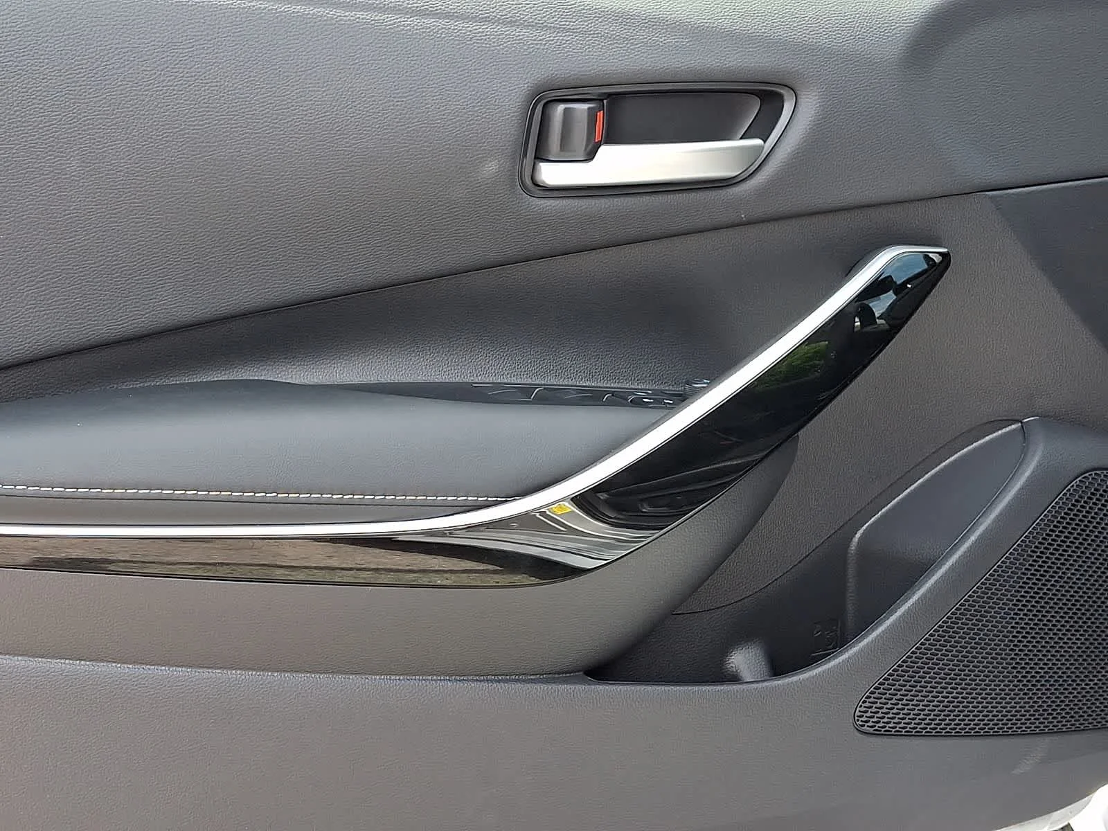 New 2026 Classic Silver Metallic Toyota  XLE image 12