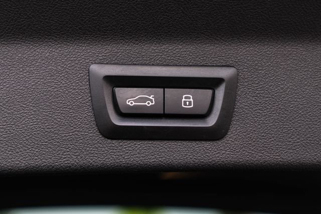Used 2023 Jet Black BMW xDrive30i image 39
