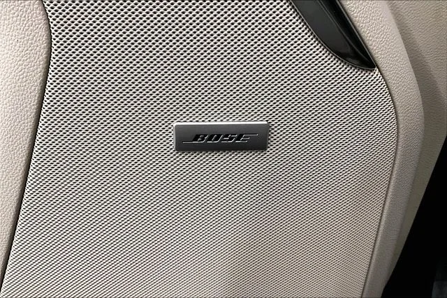 2023 GMC Yukon Denali - Photo 40