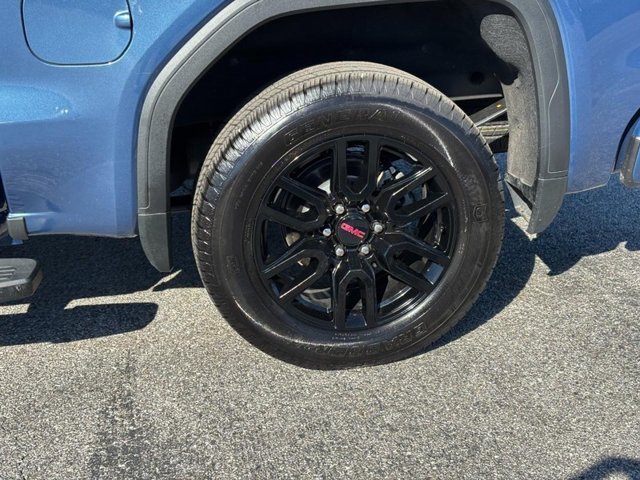 Used 2025 Downpour Metallic GMC Elevation image 9