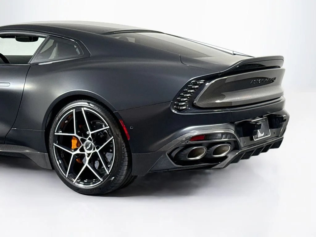 Used 2025 Oberon Black Aston Martin V12 image 24
