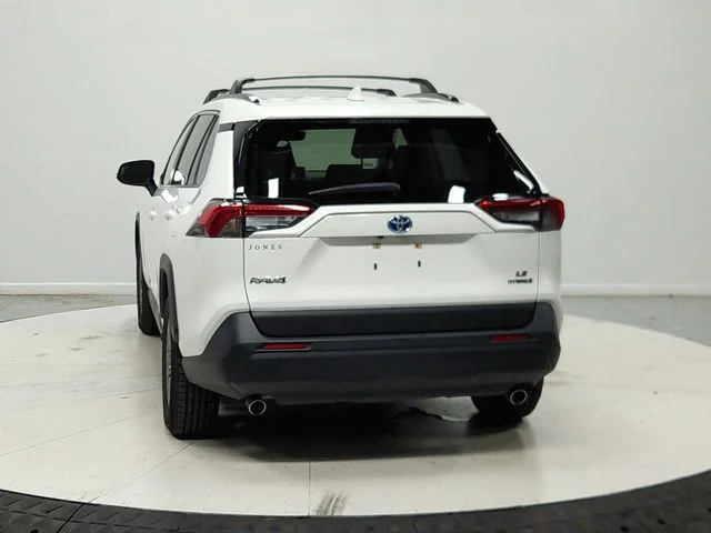 Used 2023 White Toyota LE image 7