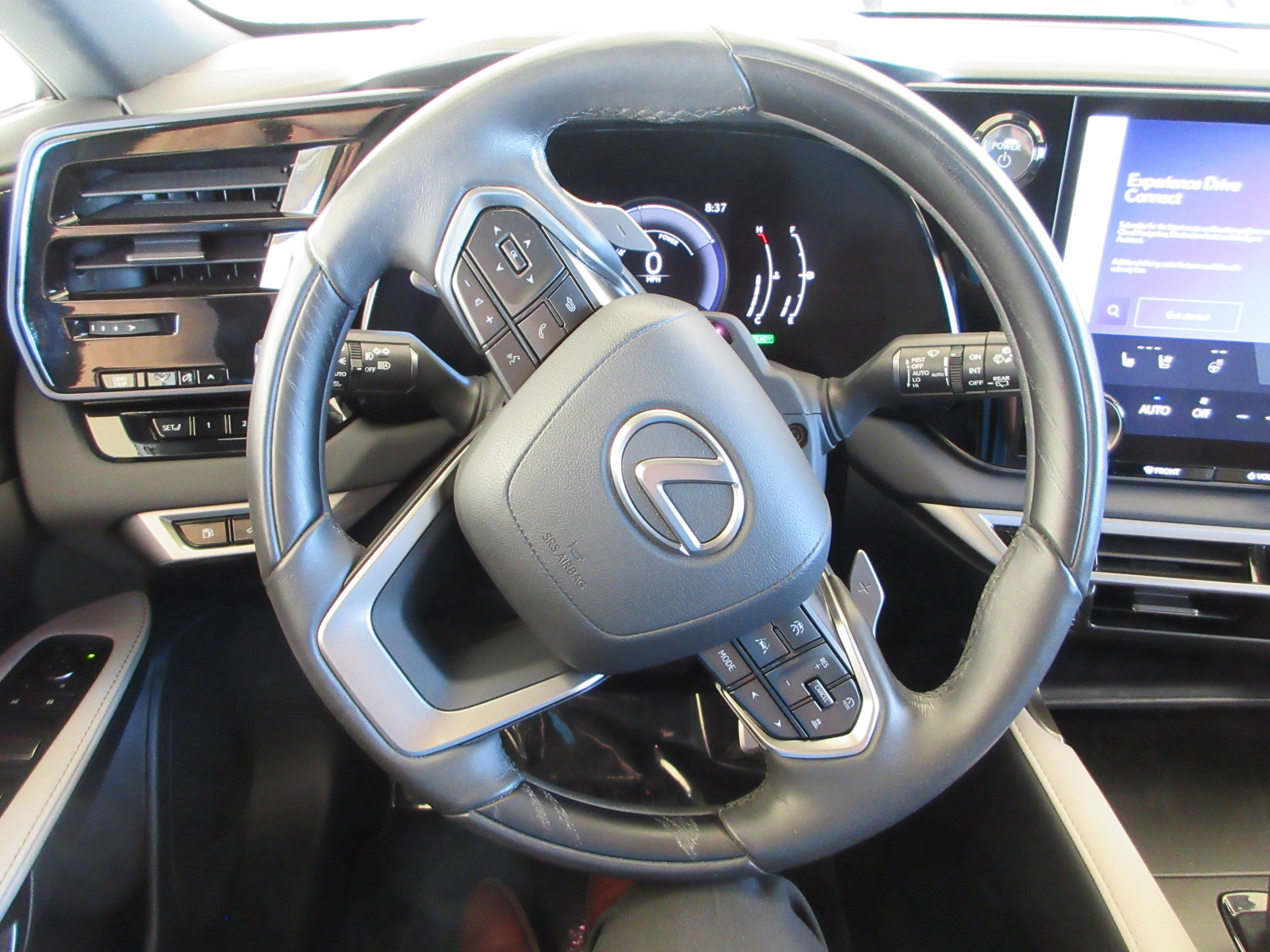 Used 2023 Copper Crest Lexus 350h Premium Plus image 35