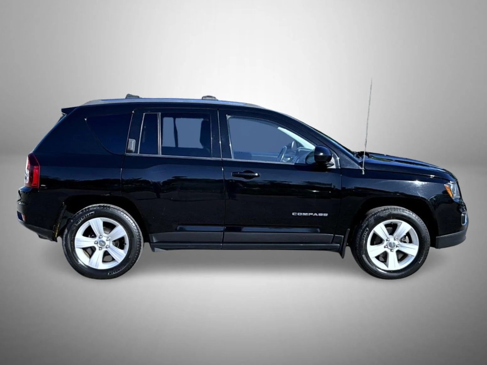 Used 2015 Black Jeep Altitude image 4