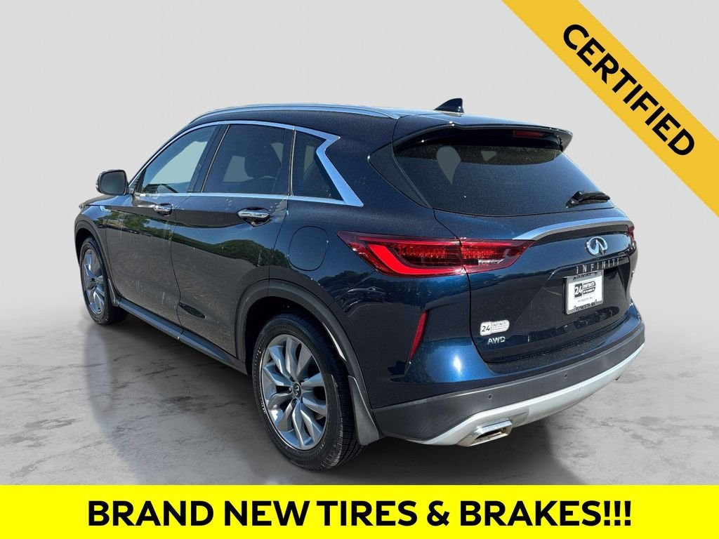 Certified Used 2022 Blue INFINITI LUXE image 3