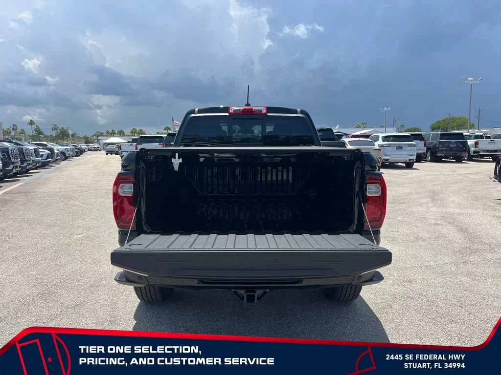 New 2026 Onyx Black GMC Elevation image 16