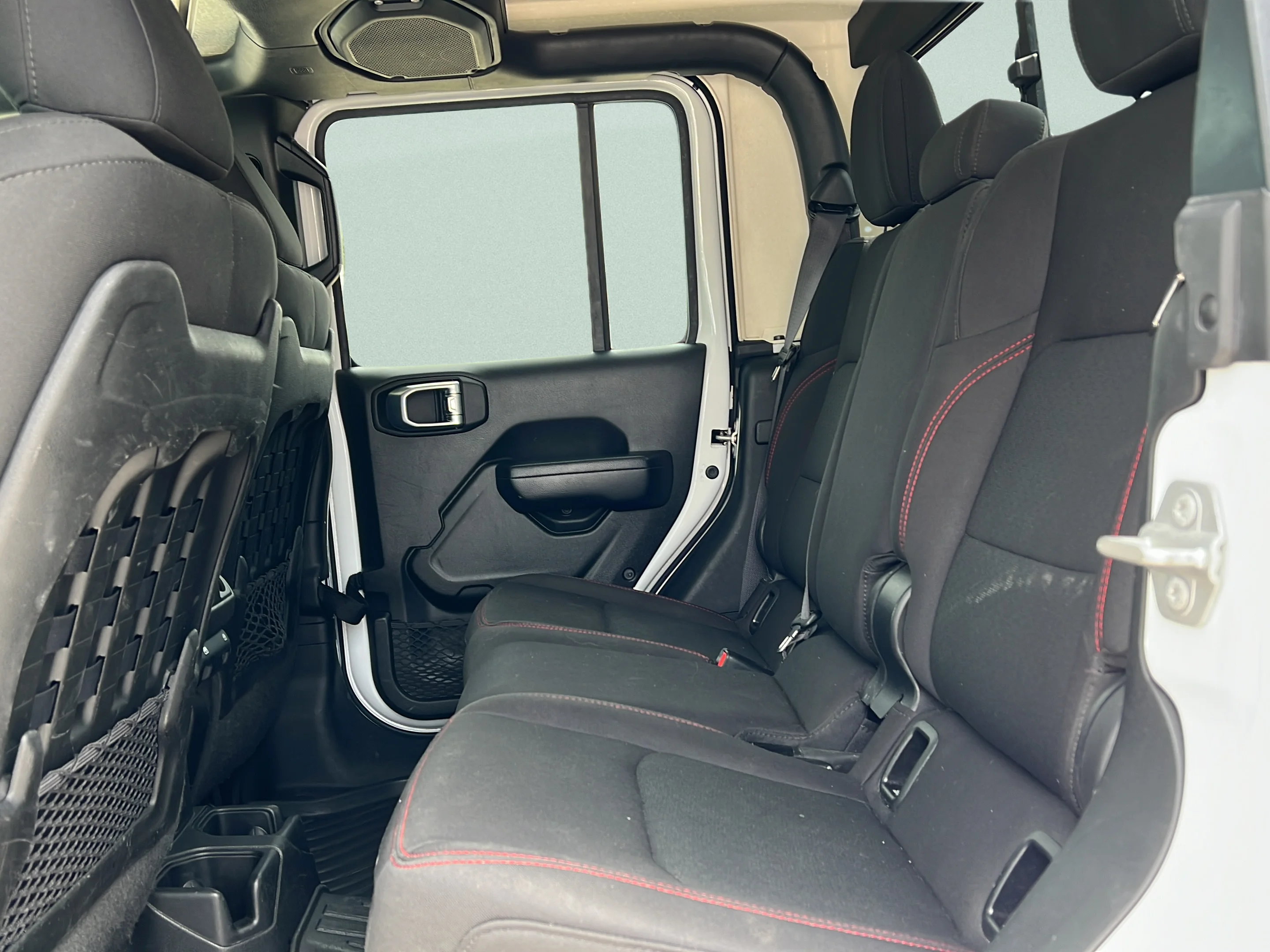 Used 2022 Bright White Clearcoat Jeep Rubicon image 11