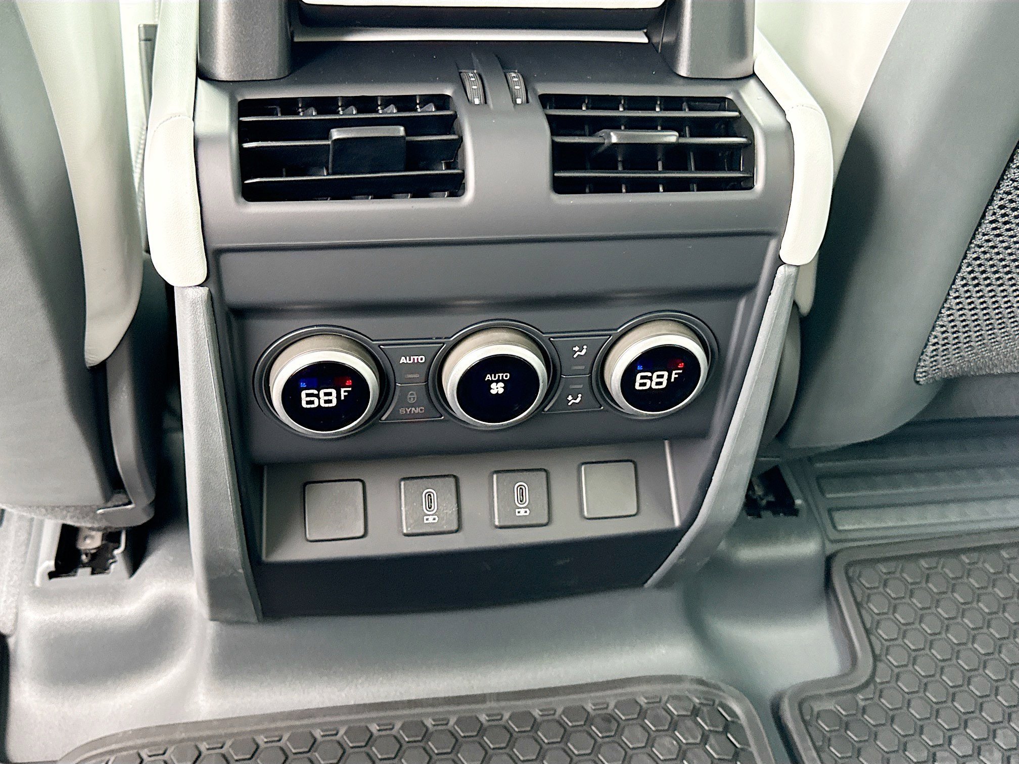 New 2026 Santorini Black LAND ROVER X-Dynamic SE image 20
