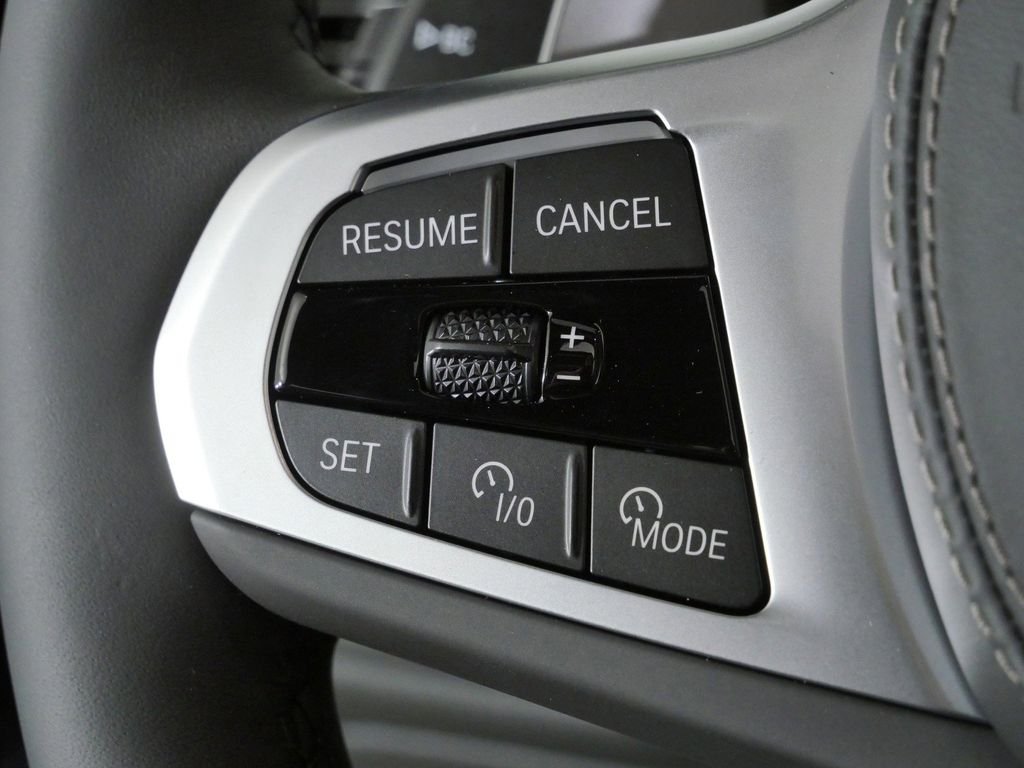New 2026 Carbon Black Metallic BMW xDrive40i image 41