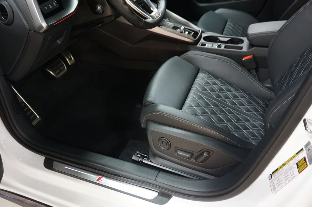 Used 2023 Ibis White Audi 2.0T Prestige image 35