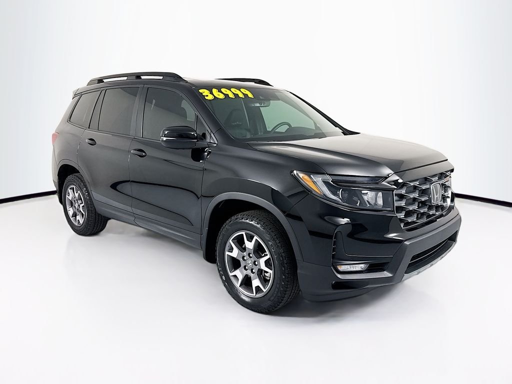 Certified Used 2023 Crystal Black Pearl Honda TrailSport image 3