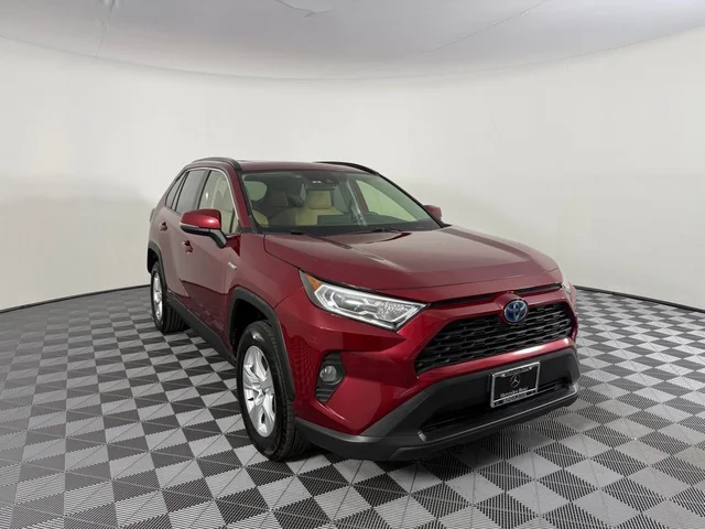2020 Toyota RAV4 Hybrid XLE