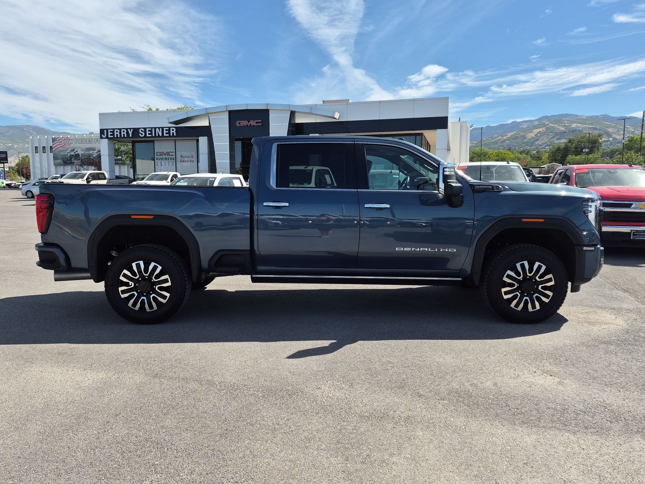 2026 GMC Sierra 3500HD Denali Ultimate - Photo 6