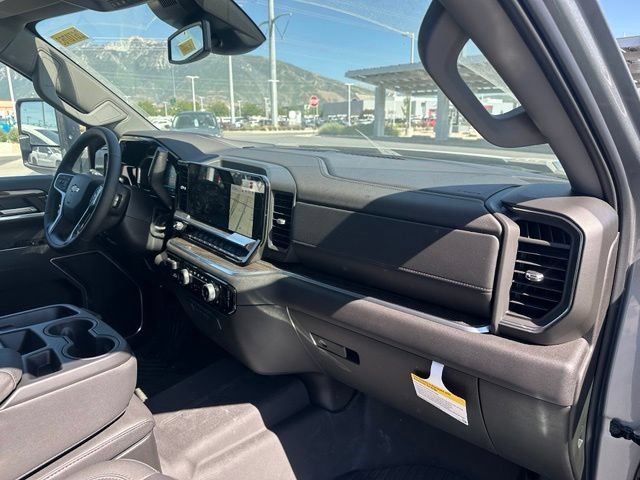 New 2026 Sterling Gray Metallic Chevrolet LT image 32