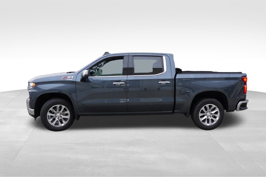 Used 2019 SHADOW GRAY METALLIC Chevrolet LTZ image 10