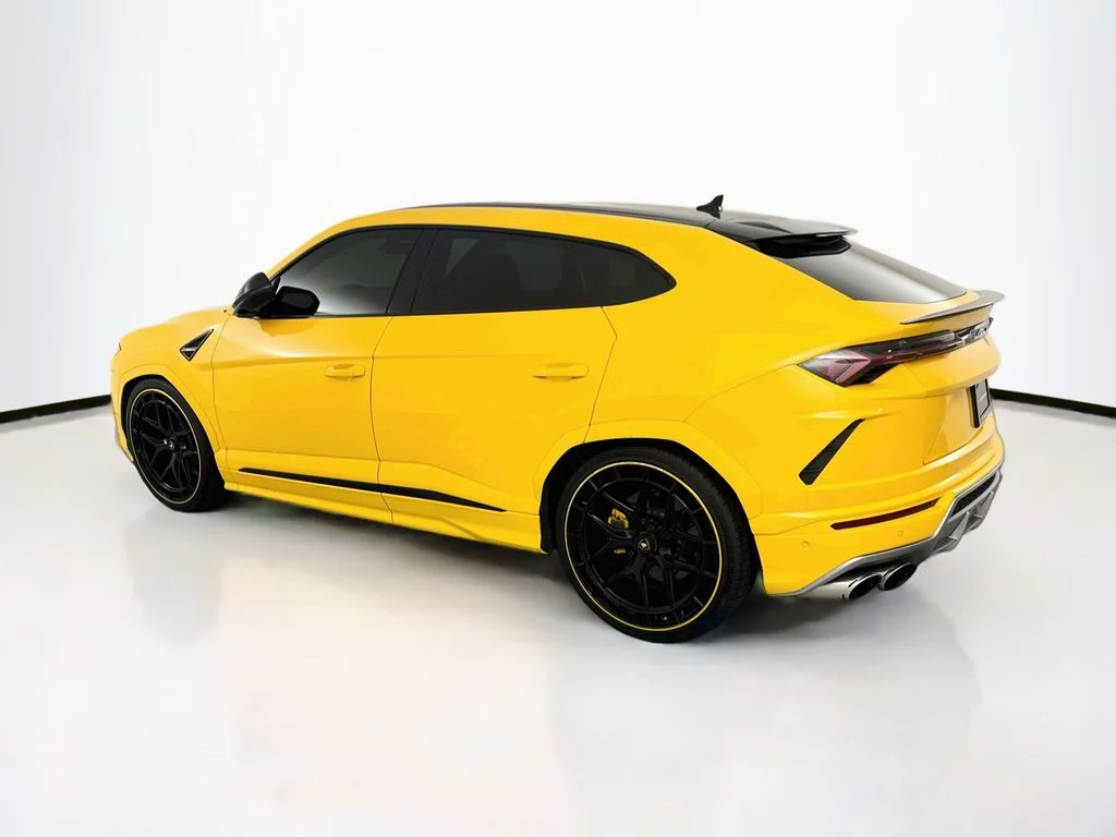 Used 2020 Gialllo Auge Lamborghini  image 7