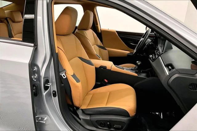 Used 2022 Iridium Lexus 350 image 8