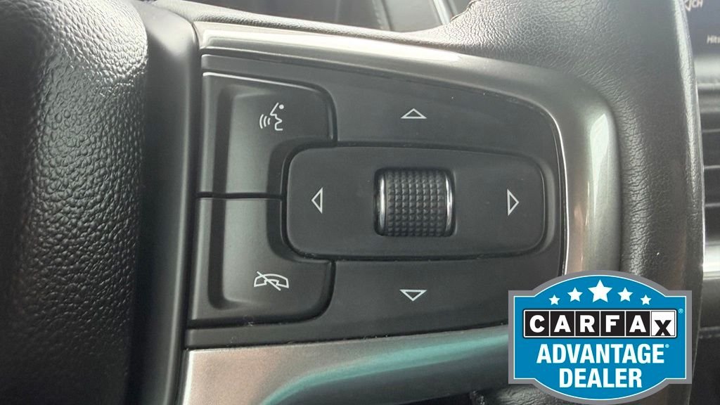 Used 2022 Black Chevrolet Z71 image 25