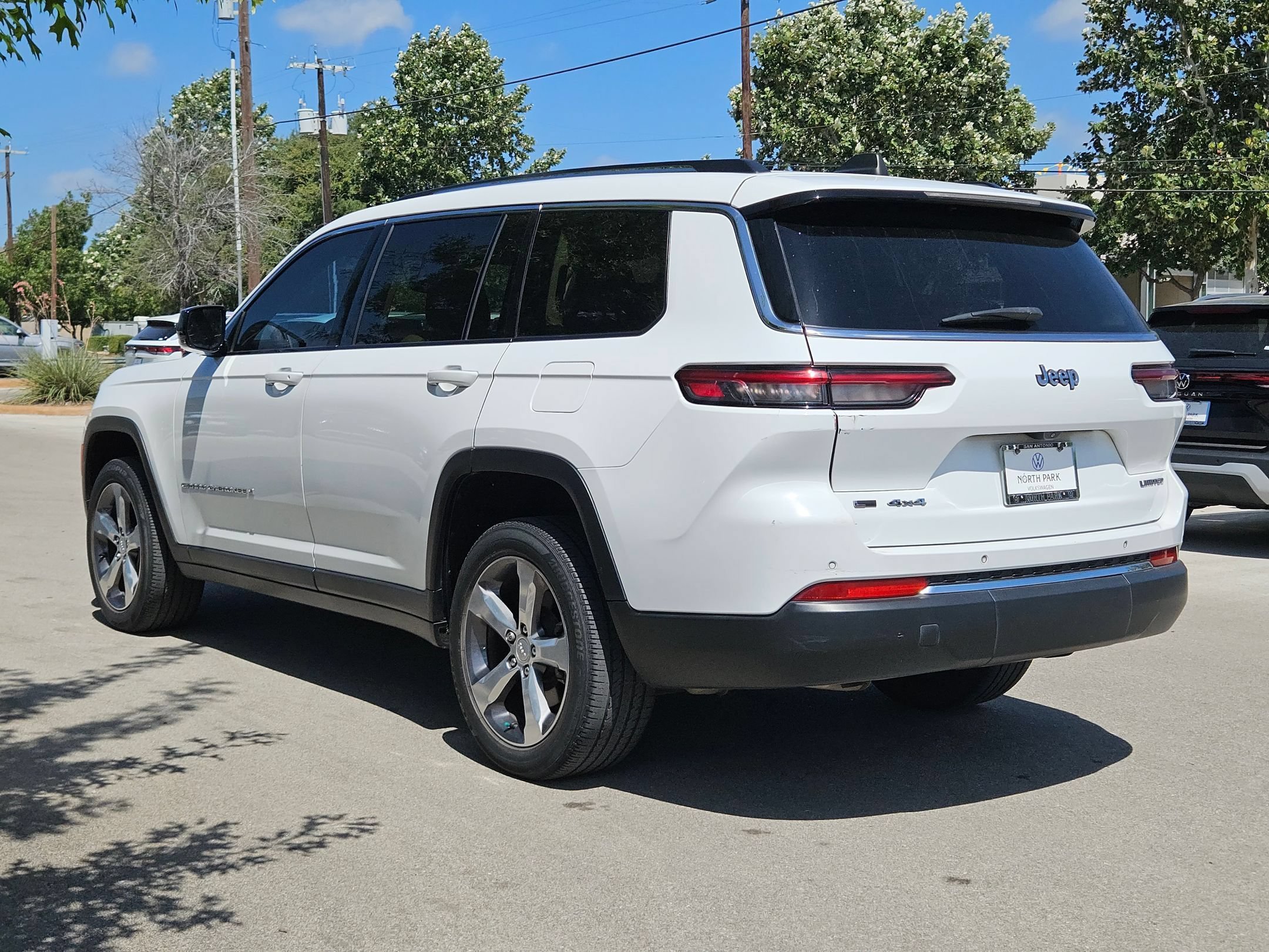 Used 2021 Bright White Clearcoat Jeep Limited image 5