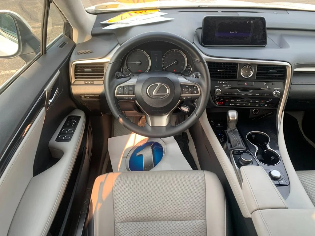 Used 2017 White Lexus 350 image 17