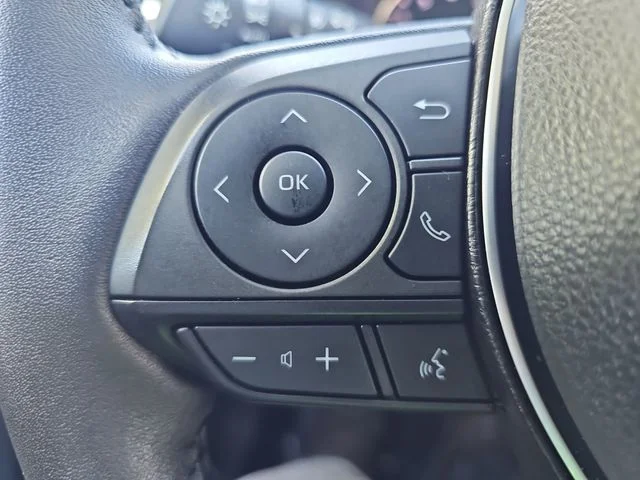 Used 2022 Gray Toyota XLE Premium image 16