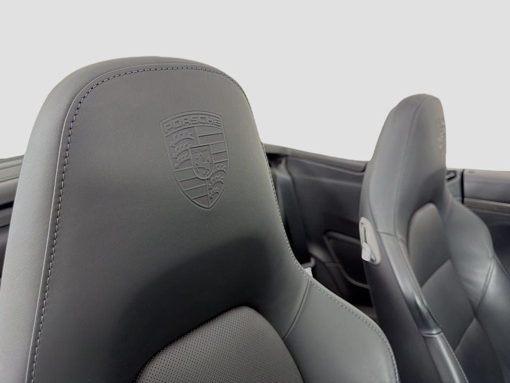 Used 2014 White Porsche Turbo Cabriolet image 26