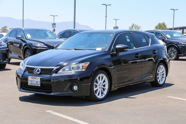 Used 2013 Black Lexus 200h image 3