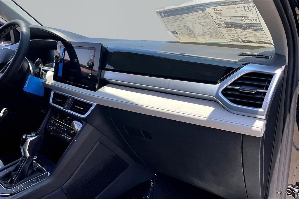 New 2026 Black Volkswagen 1.5T SE image 25