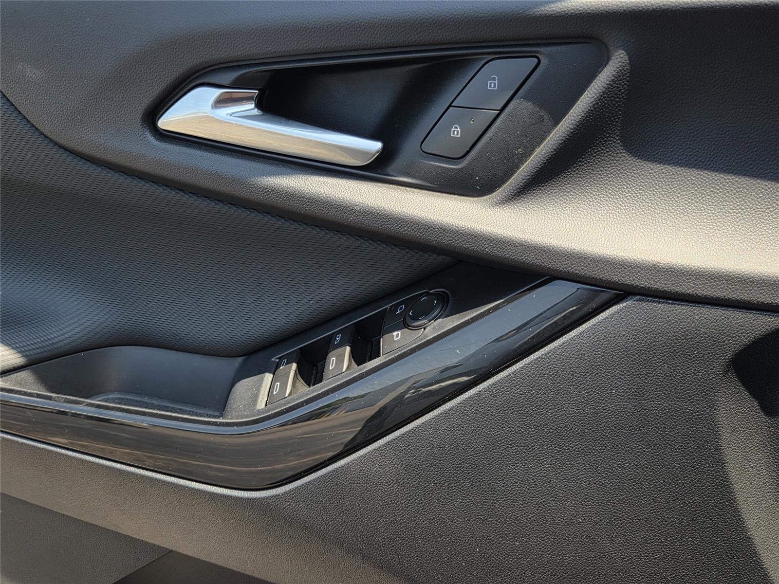 Used 2026 Sterling Gray Metallic Chevrolet FWD LT image 19