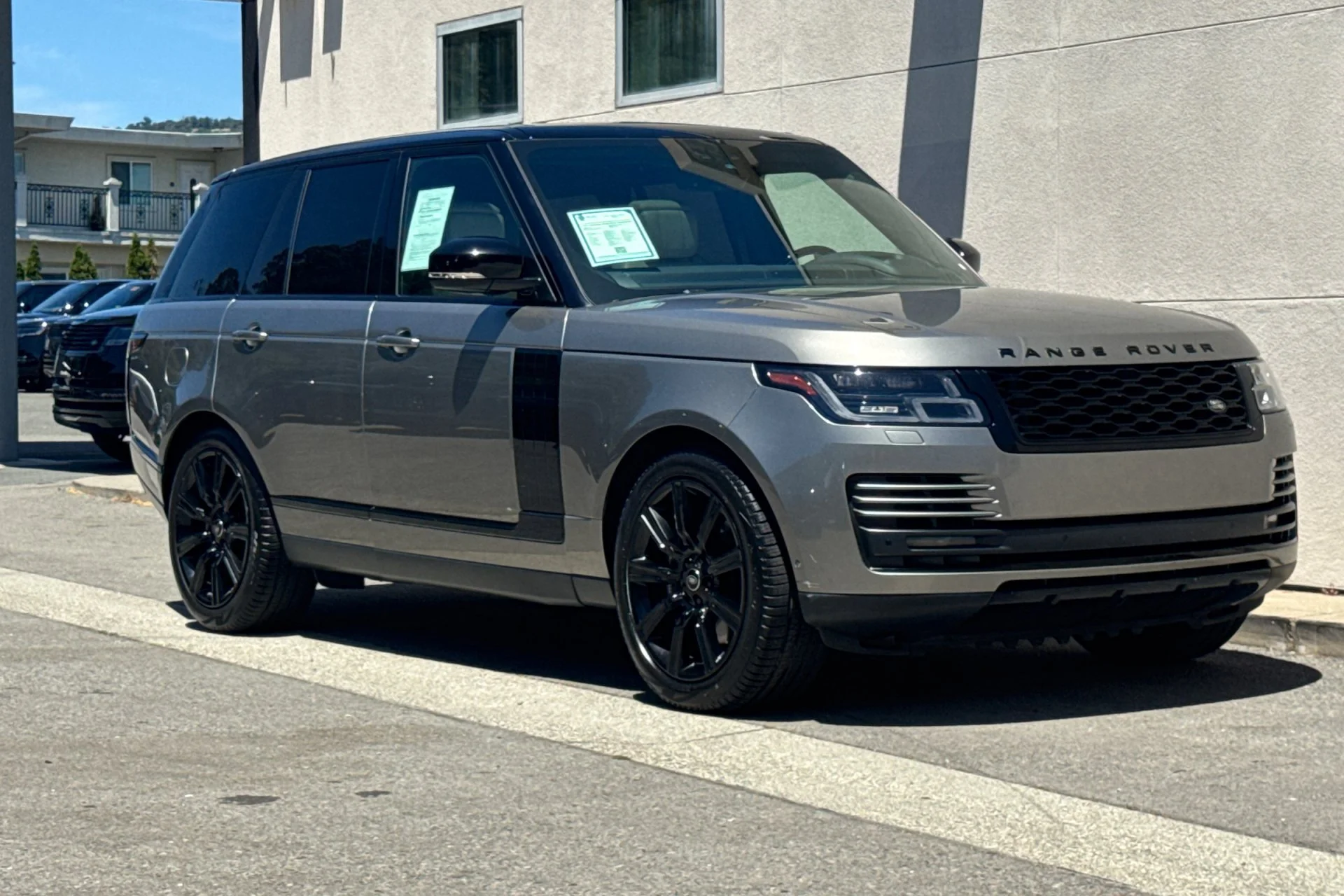 Used 2021 Silicon Silver Premium Metallic Land Rover Westminster image 9