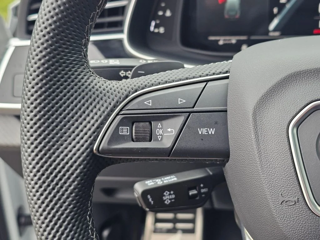 Used 2025  Audi Prestige image 28