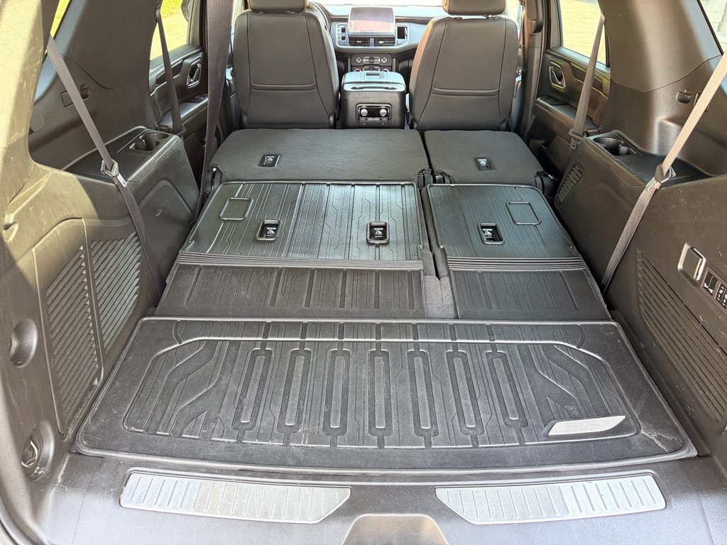 Used 2023 Titanium Rush Metallic GMC AT4 image 27