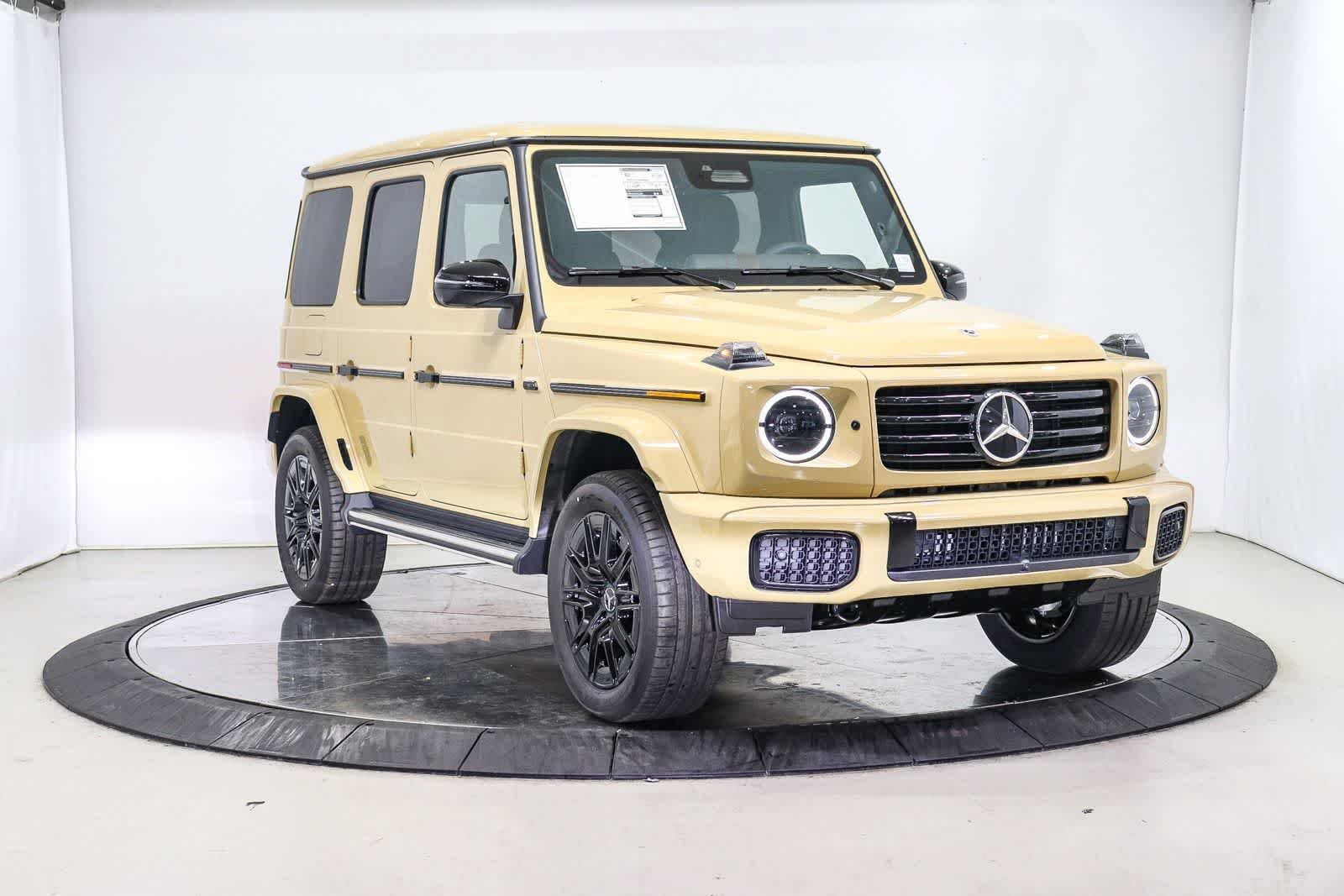 New 2026 MANUFAKTUR Desert Sand non-metallic Mercedes-Benz G 580e image 5