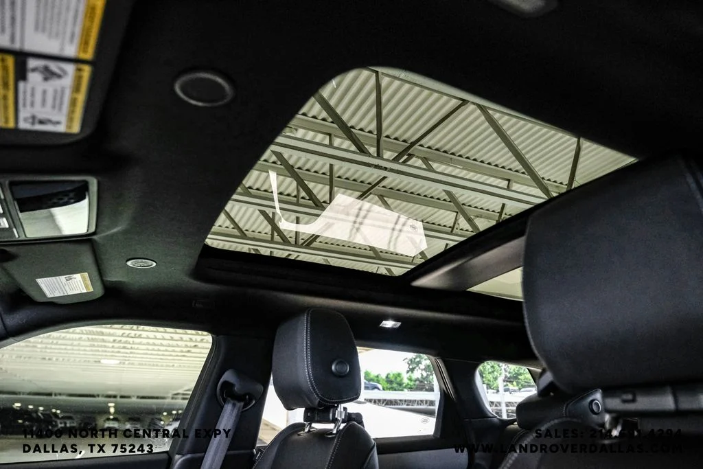 New 2026 Tribeca Blue Metallic Land Rover Hoxton Edition image 21