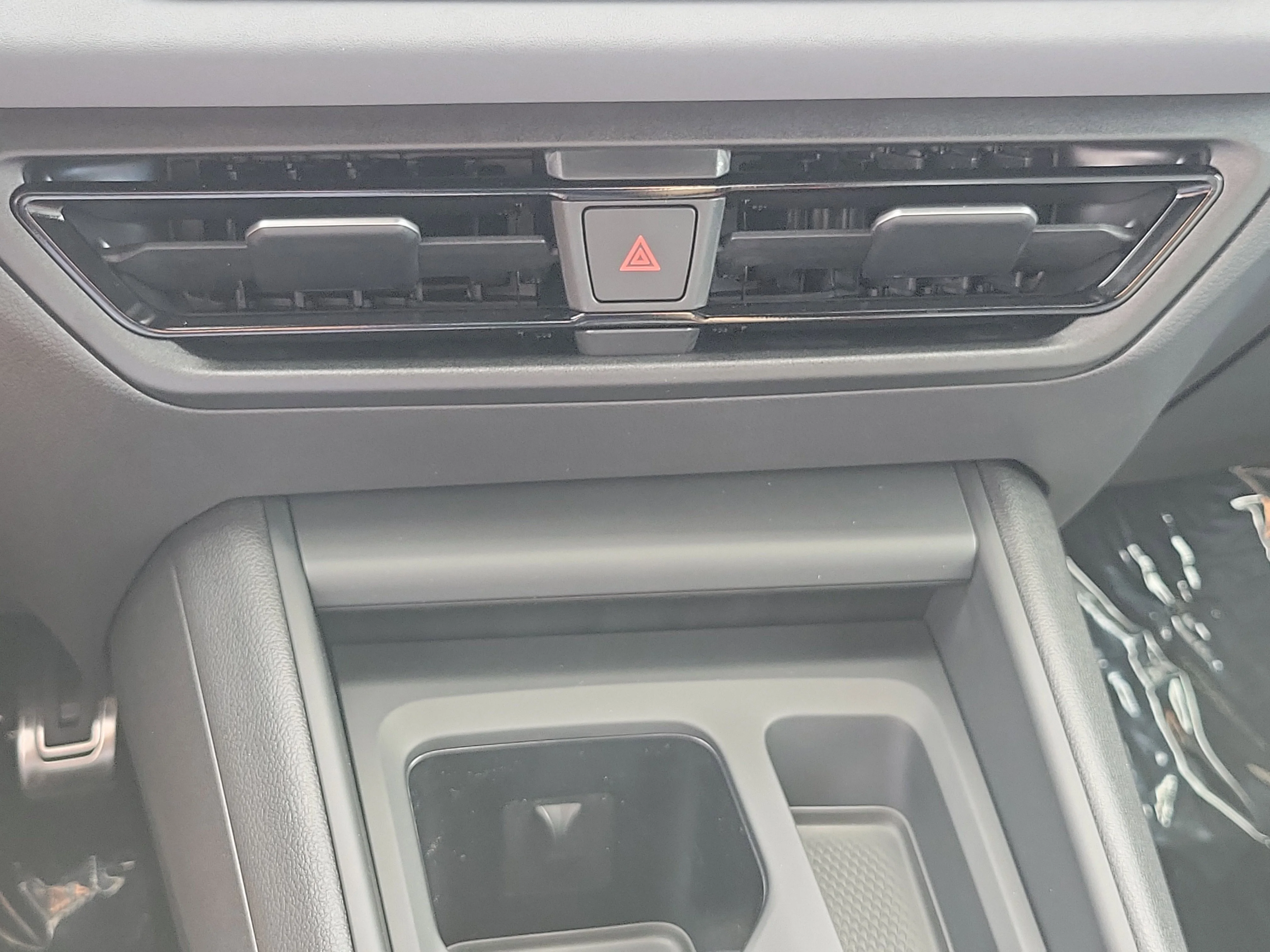 2026 Volkswagen Tiguan SE R-LINE BLACK - Photo 29