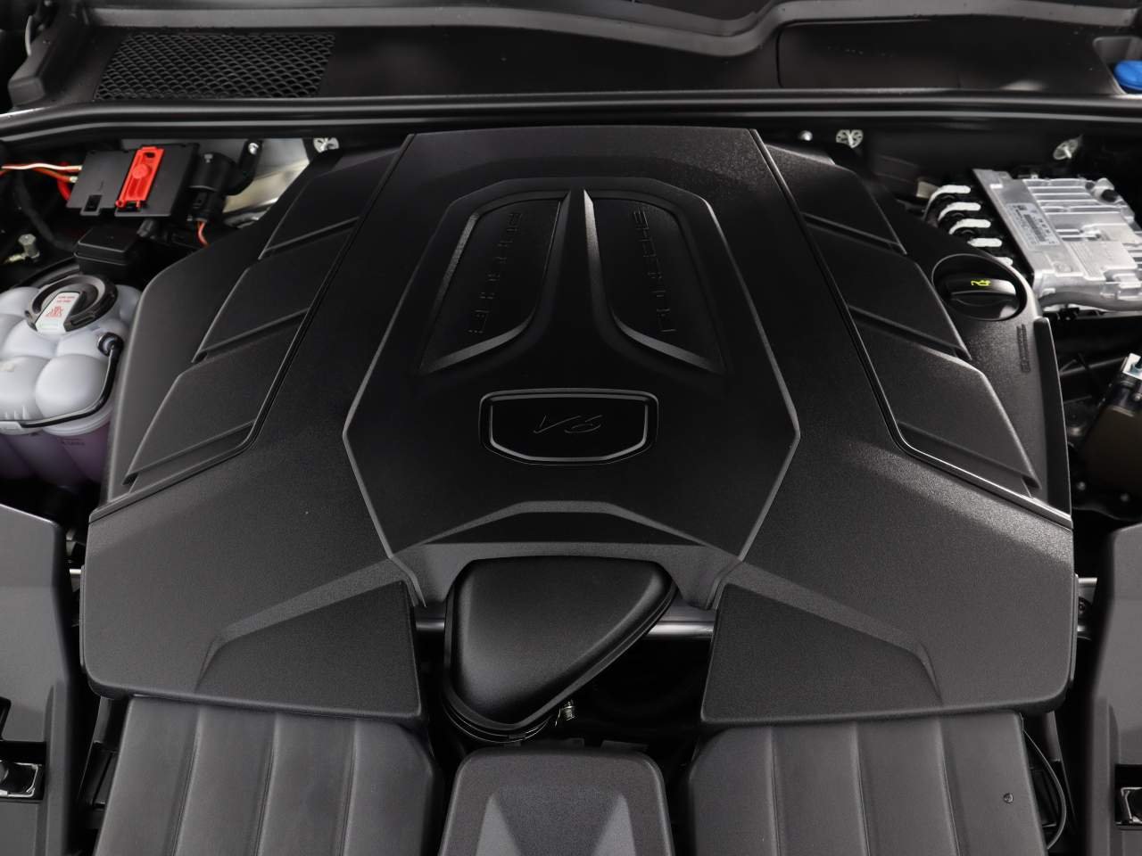 New 2026 Quartzite Grey Metallic Porsche  image 23