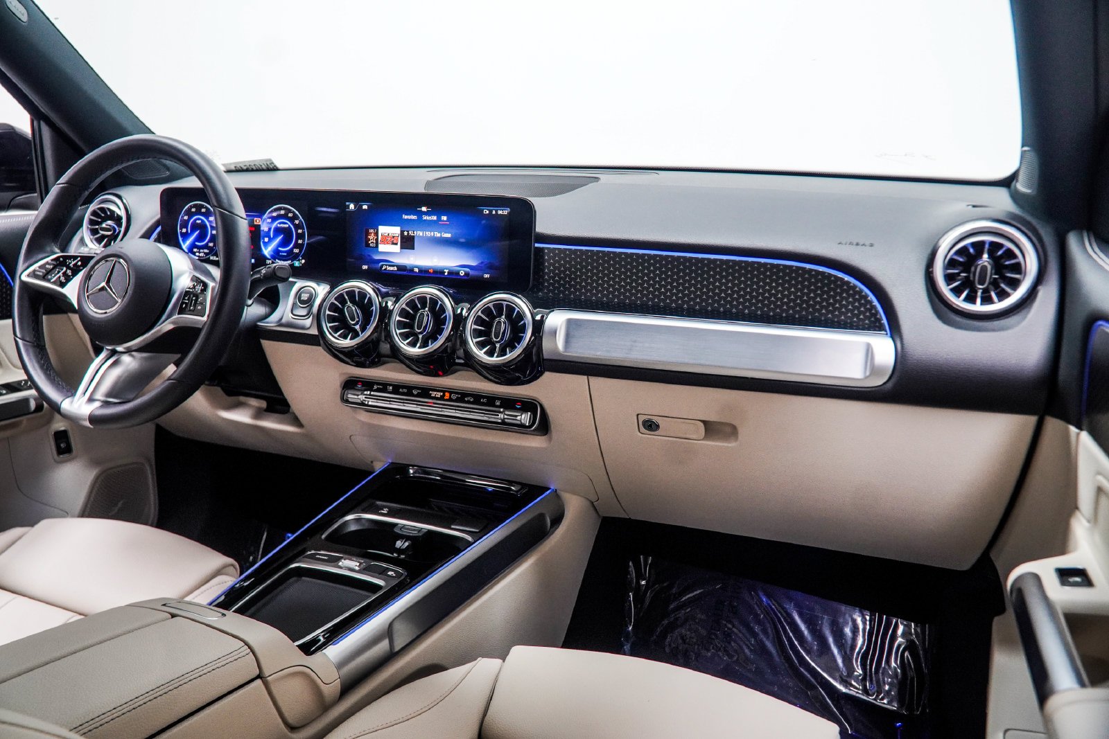 Used 2024 Black Mercedes-Benz 250+ image 20